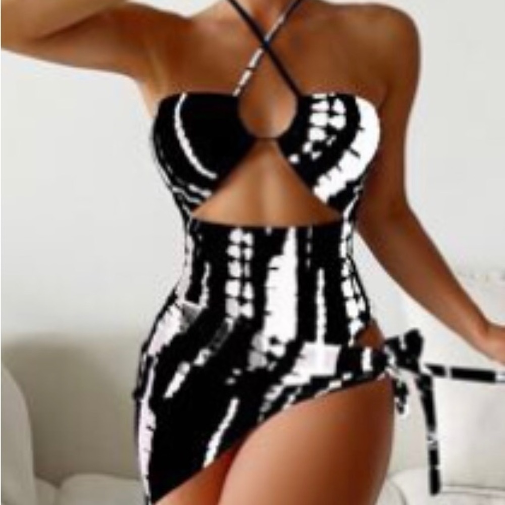 SHEIN Black and White One Piece Swimsuit
